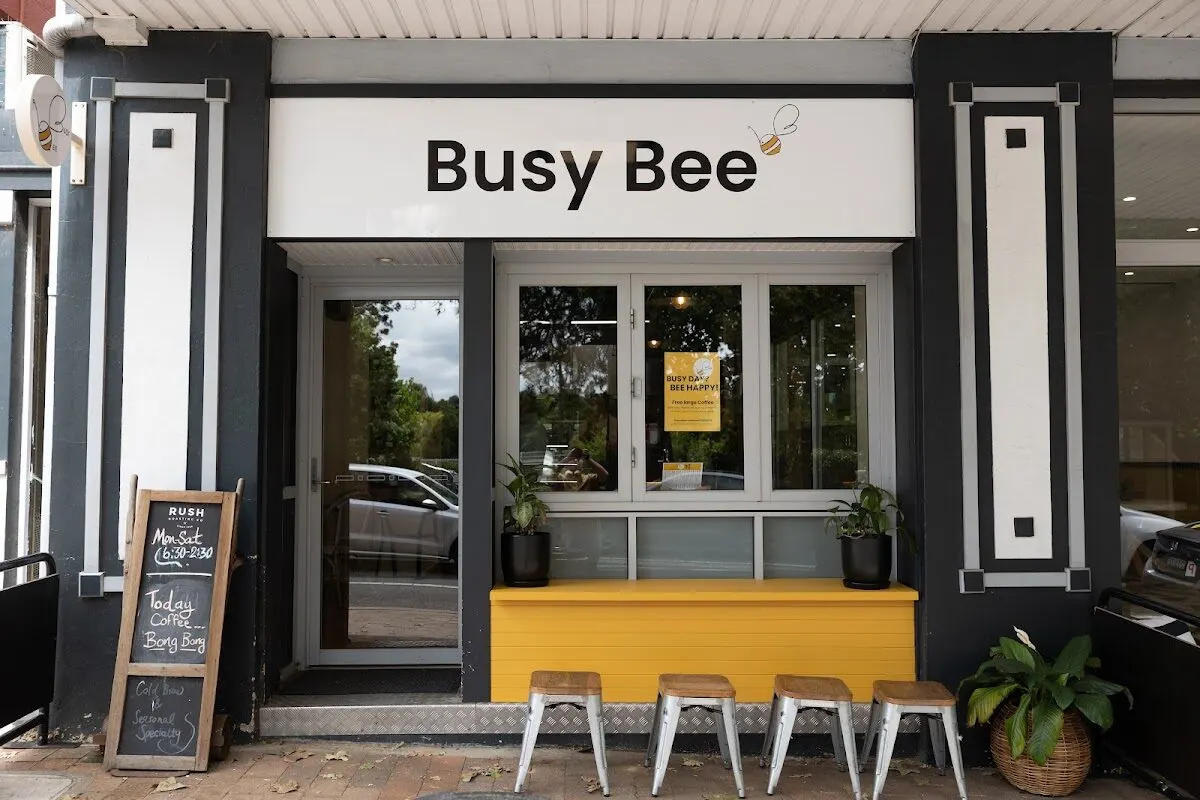 Busy Bee Cafe shopfront on Argyle Street in Moss Vale