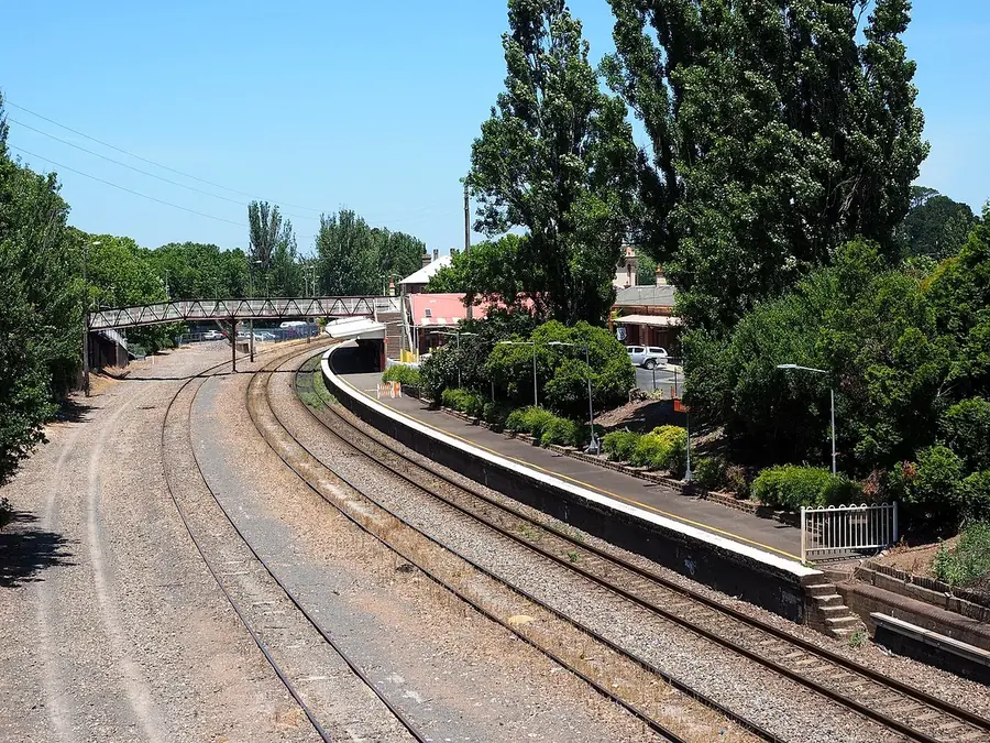 Moss Vale railway platform and visitor arrival point